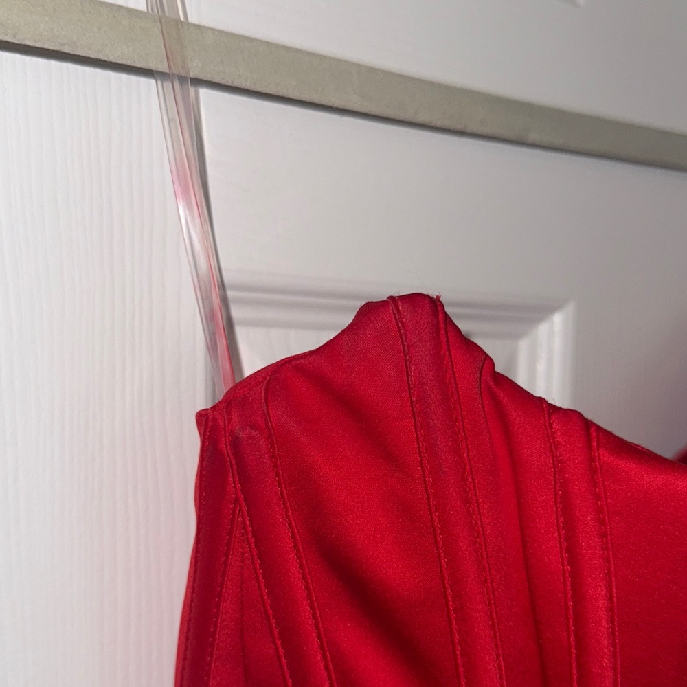 House of CB Scarlet Crop Top - Picture 3 of 4